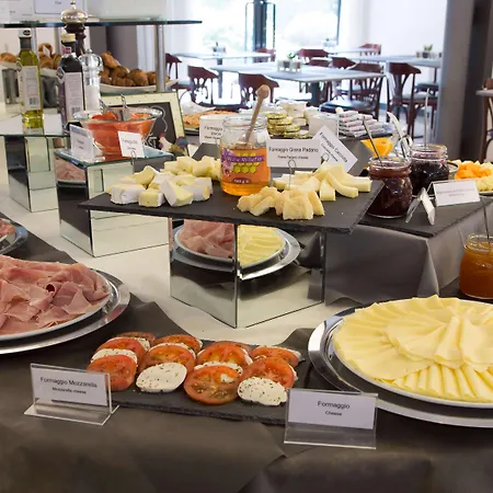 Western Turismo Hotel 4*