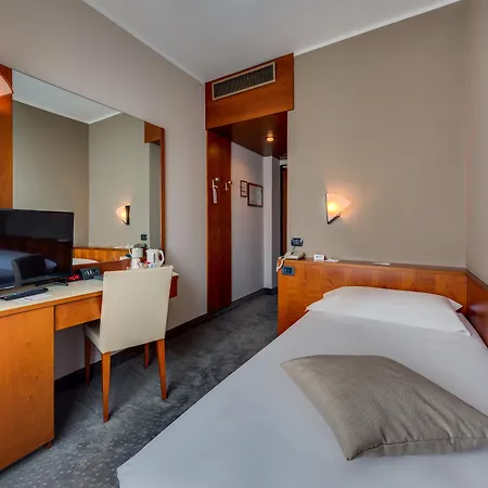 Western Turismo Hotel 4*